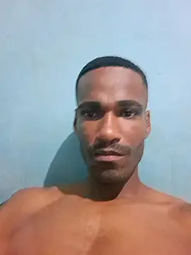 Snapshot of negrobrazil92 chatting on 09/14/25, 01:33 negrobrazil92 online show from 09/14/25, 01:33
