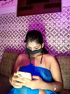 Snapshot of Horny_Ishika chatting on 09/19/25, 01:15 Horny Ishika online show from 09/19/25, 01:15