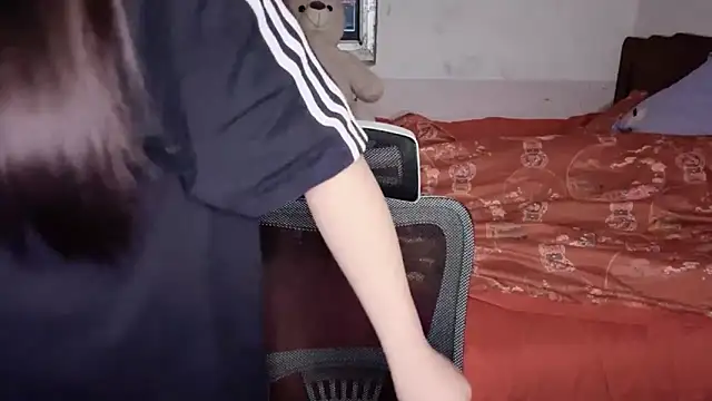 xxz98 online show from 10/31/25, 01:41