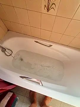 tonipit online show from 10/30/25, 11:52