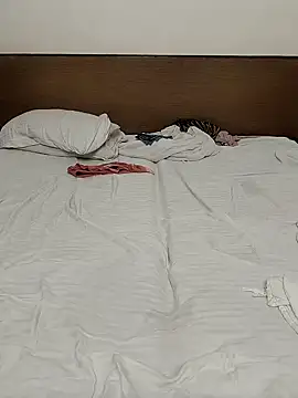 Snapshot of Aunty_Boy_143 chatting on 10/09/25, 06:41 Aunty Boy 143 online show from 10/09/25, 06:41