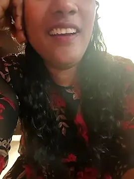 Snapshot of Aunty_Boy_143 chatting on 09/26/25, 07:37 Aunty Boy 143 online show from 09/26/25, 07:37