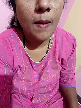 Snapshot of Aunty_Boy_143 chatting on 09/23/25, 11:50 Aunty Boy 143 online show from 09/23/25, 11:50