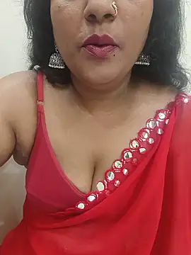 Snapshot of Aunty_Boy_143 chatting on 07/27/26, 03:19 Aunty Boy 143 online show from 07/27/26, 03:19