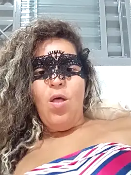 RaphinhaSanches online show from 12/04/25, 11:42