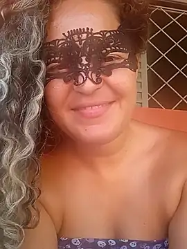 RaphinhaSanches online show from 11/21/25, 01:10