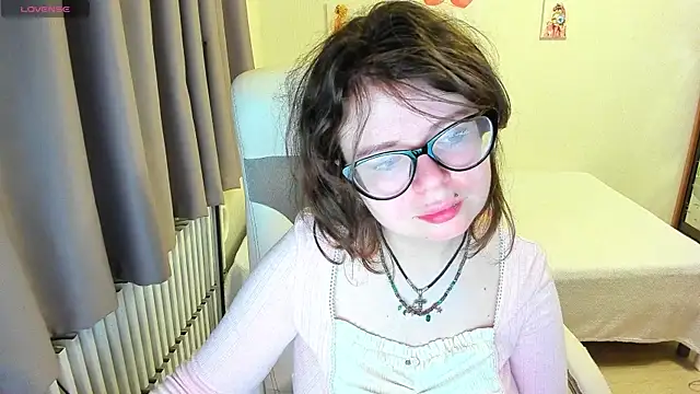 MilisaSweet777 online show from 10/04/25, 07:15