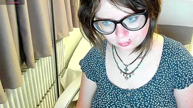 MilisaSweet777 online show from 10/02/25, 07:28