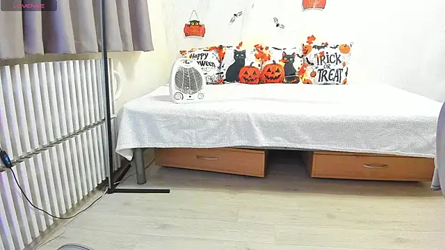 MilisaSweet777 online show from 10/24/25, 07:13