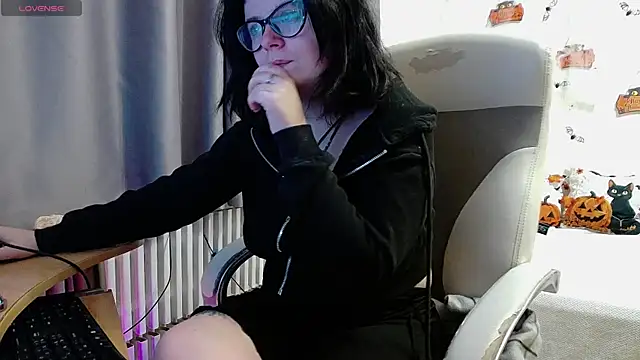 MilisaSweet777 online show from 10/29/25, 08:19