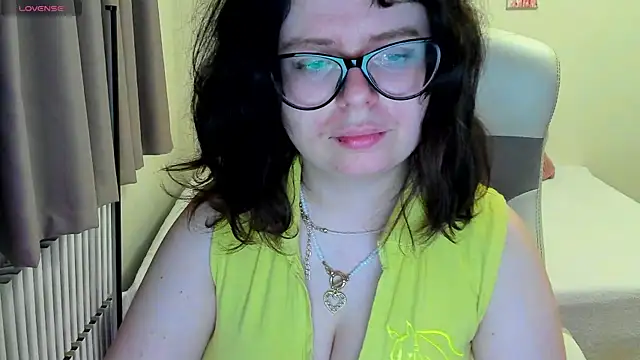 MilisaSweet777 online show from 12/20/25, 08:44