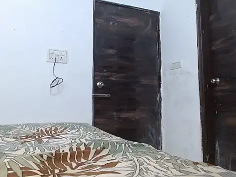 soya queen online show from 12/14/25, 05:46