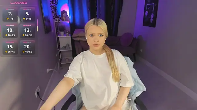 Millie Vanillies online show from 10/08/25, 01:34