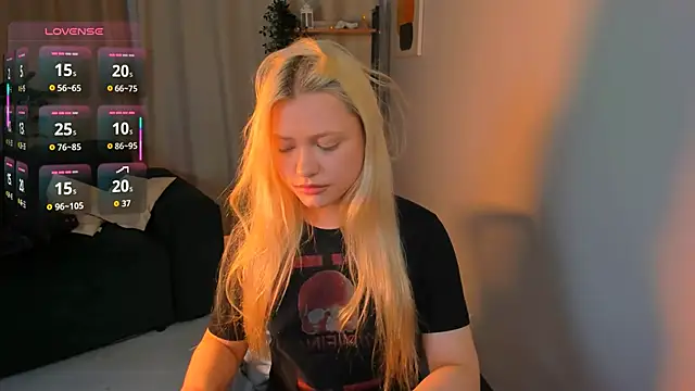 Millie Vanillies online show from 10/15/25, 08:50