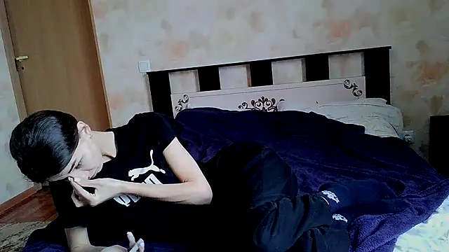 Crazy Empresis online show from 12/04/25, 07:18