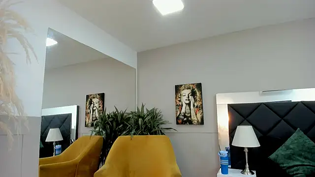 Snapshot of emilio_brandon chatting on 11/09/25, 10:30 emilio brandon online show from 11/09/25, 10:30