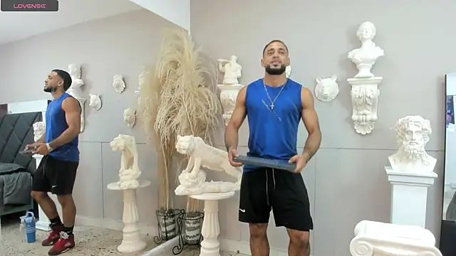 Snapshot of emilio_brandon chatting on 11/14/25, 11:25 emilio brandon online show from 11/14/25, 11:25