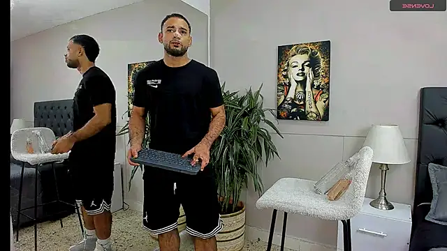 Snapshot of emilio_brandon chatting on 10/24/25, 11:20 emilio brandon online show from 10/24/25, 11:20