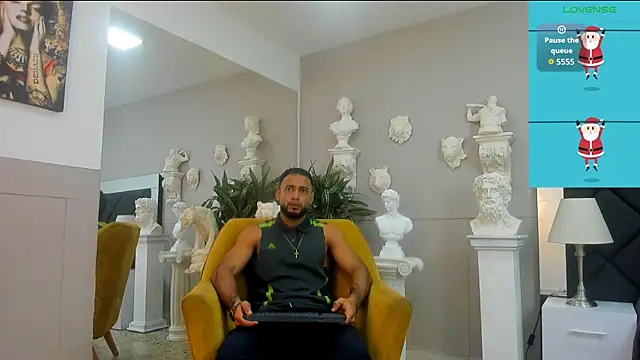 Snapshot of emilio_brandon chatting on 11/17/25, 10:52 emilio brandon online show from 11/17/25, 10:52