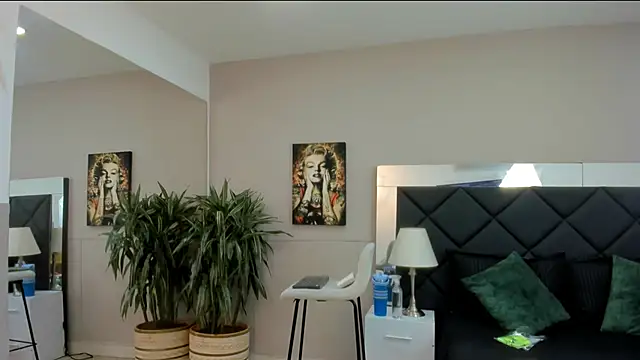 Snapshot of emilio_brandon chatting on 11/08/25, 11:14 emilio brandon online show from 11/08/25, 11:14