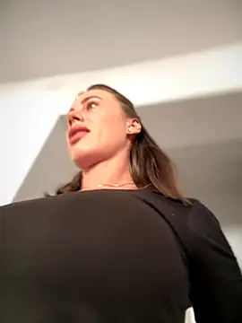  JessyRey  online show from 11/19/25, 08:03