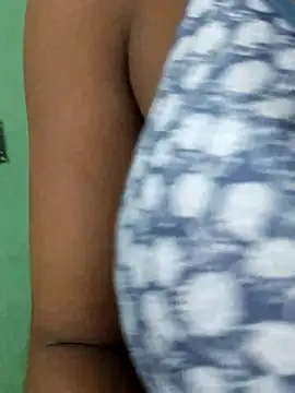 Snapshot of Laxmi_89 chatting on 07/13/26, 03:50 Laxmi 89 online show from 07/13/26, 03:50