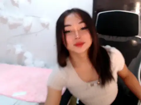 SultryCyraFoxmore online show from 10/18/25, 08:33