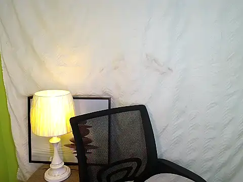 SultryCyraFoxmore online show from 02/25/26, 02:50