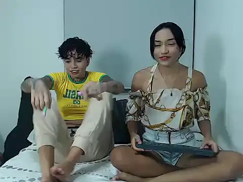 ParisAndVi online show from 09/19/25, 11:31