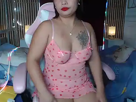 Snapshot of Lisiton chatting on 11/15/25, 03:16 Lisiton online show from 11/15/25, 03:16