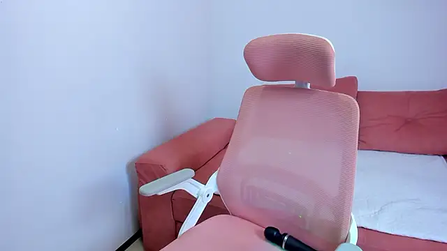 Emiss Jones online show from 03/12/26, 02:06