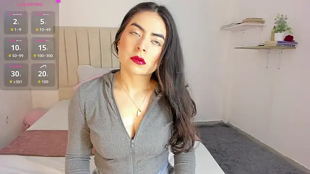 Snapshot of sashaa_petit chatting on 09/29/25, 11:16 sashaa petit online show from 09/29/25, 11:16