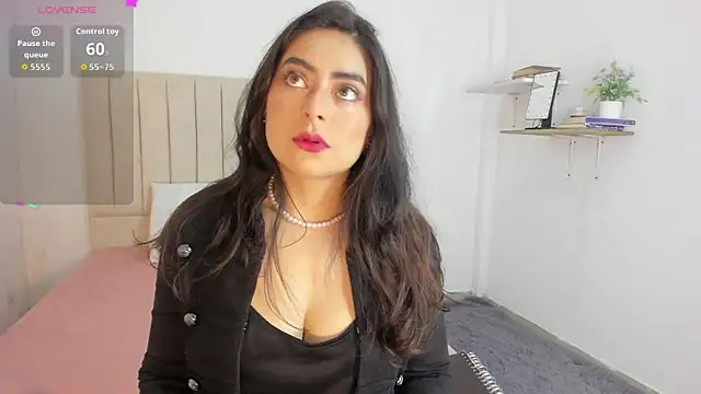 Snapshot of sashaa_petit chatting on 09/22/25, 11:16 sashaa petit online show from 09/22/25, 11:16
