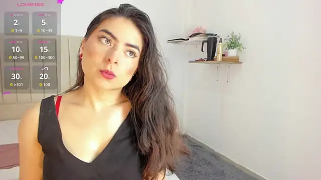 Snapshot of sashaa_petit chatting on 09/16/25, 11:33 sashaa petit online show from 09/16/25, 11:33