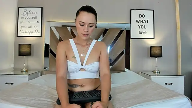 cellestehot online show from 01/13/26, 02:21