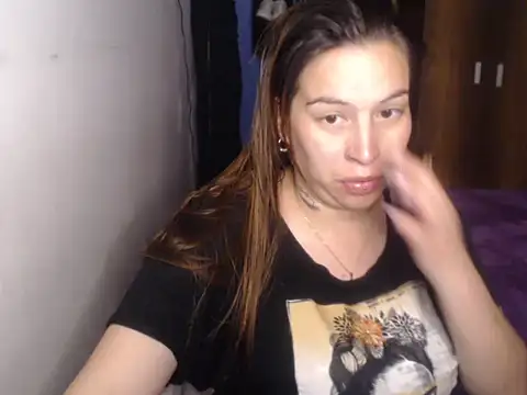 cloequeen15 online show from 02/28/26, 01:49