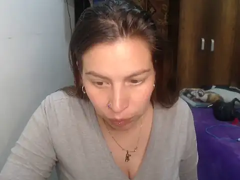 cloequeen15 online show from 03/13/26, 12:48