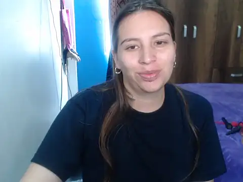 cloequeen15 online show from 02/02/26, 05:01