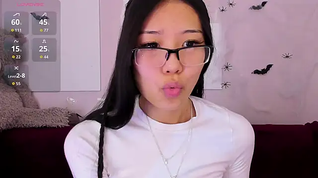 kuro mimi online show from 10/29/25, 09:19