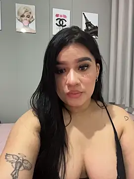 Aliciawhitee online show from 02/05/26, 03:24