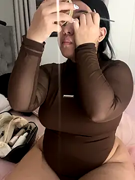 Aliciawhitee online show from 10/22/25, 02:55