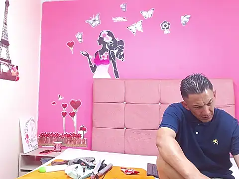 mollyandsam303av online show from 11/28/25, 04:01