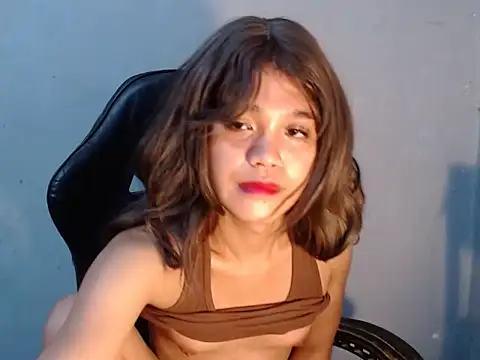 Snapshot of TS_gorgeousJhem chatting on 02/28/26, 05:01 TS gorgeousJhem online show from 02/28/26, 05:01