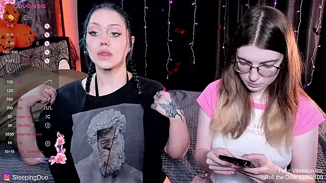 Threesomebabes online show from 10/24/25, 11:09