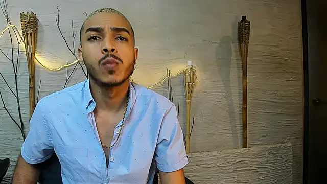 Snapshot of MarcusRain_ chatting on 02/13/26, 03:50 MarcusRain online show from 02/13/26, 03:50