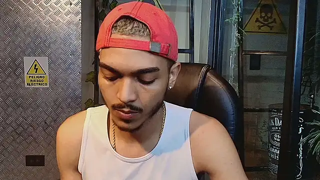 Snapshot of MarcusRain_ chatting on 02/25/26, 03:40 MarcusRain online show from 02/25/26, 03:40