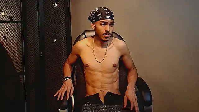 Snapshot of MarcusRain_ chatting on 02/08/26, 04:43 MarcusRain online show from 02/08/26, 04:43