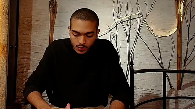 Snapshot of MarcusRain_ chatting on 01/15/26, 03:43 MarcusRain online show from 01/15/26, 03:43