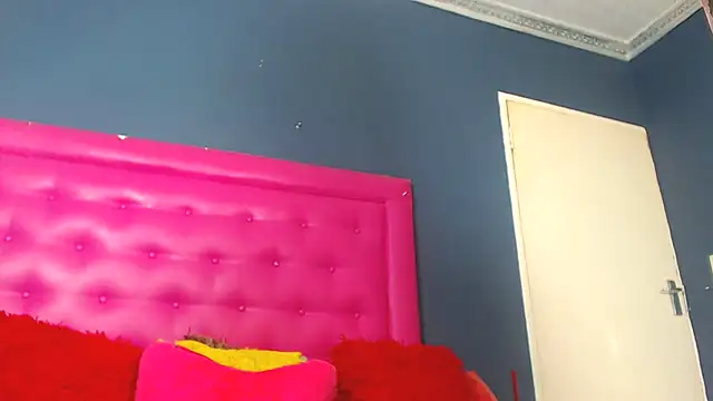 LoloQueen5 online show from 02/23/26, 09:32