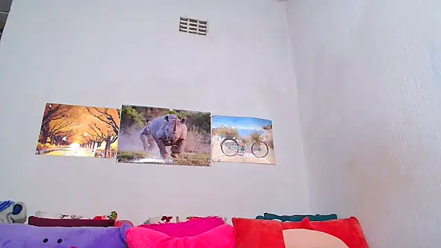 LoloQueen5 online show from 10/22/25, 01:54